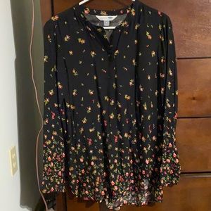 Women’s M Dress shirt